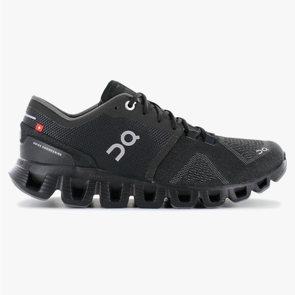 On Running Black Athletic Shoes - Picture 1 of 9